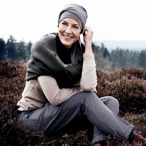 B-B-Beatrice-Turban-ribbons-pañuelo-christine-headwear